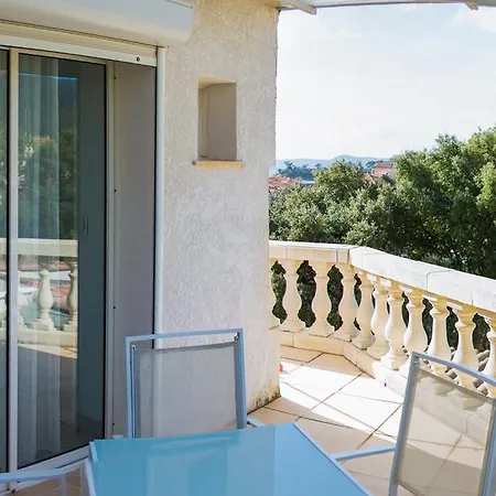 Lägenhetshotell La Du Cap 3*