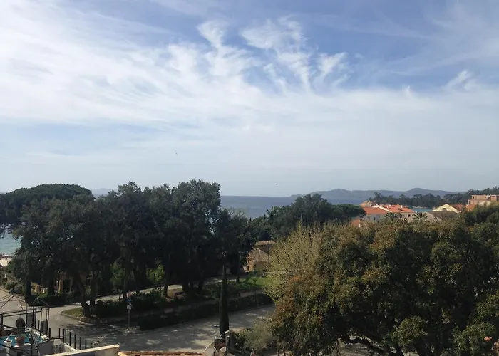 La Du Cap 3* Le Lavandou