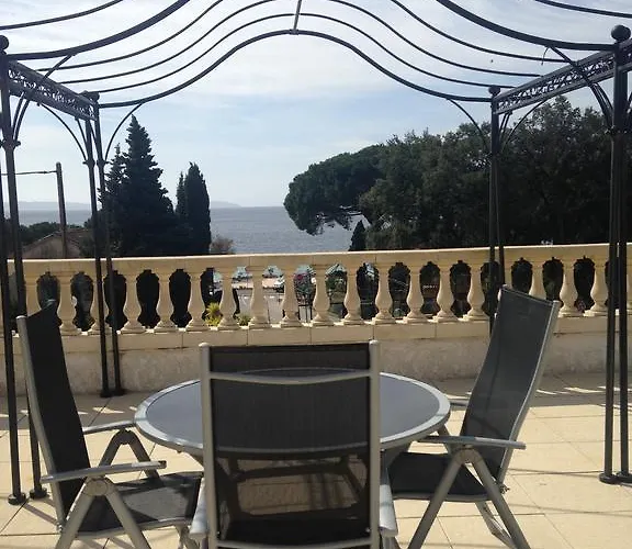 La Du Cap 3* Le Lavandou