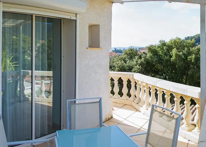 Aparthotel La Du Cap 3*